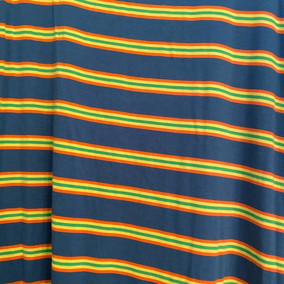 Lularoe Irma tunic - Picture 2 of 4